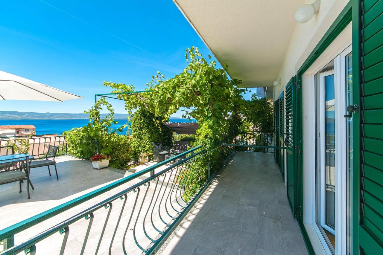 Apartments With A Parking Space Brela, Makarska - 16603 Exterior photo
